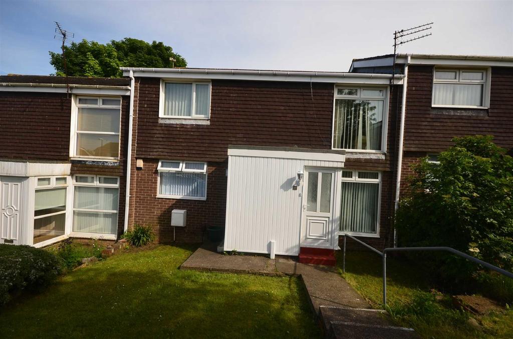 Merrington Close, Moorside, Sunderland 2 bed apartment £450 pcm (£104 pw)