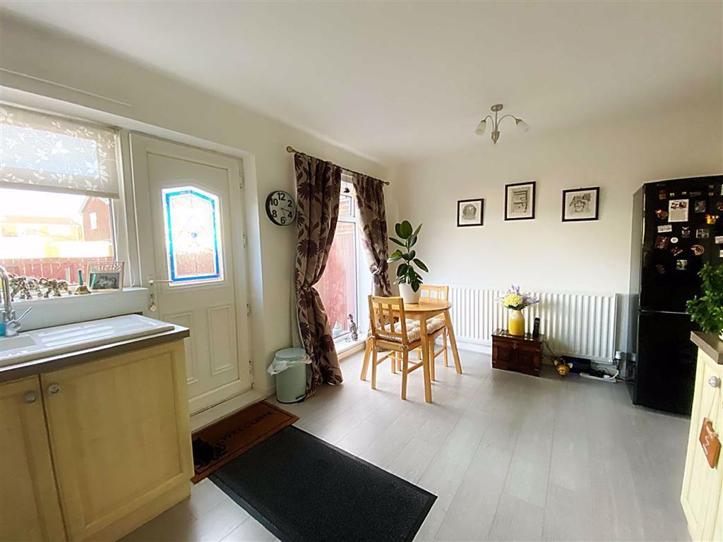 Valeria Close, Hadrian Park, Wallsend, NE28 2 bed terraced house £129,950
