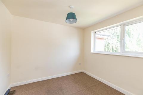 22 Capenhurst Close, Manchester, M23 2SL