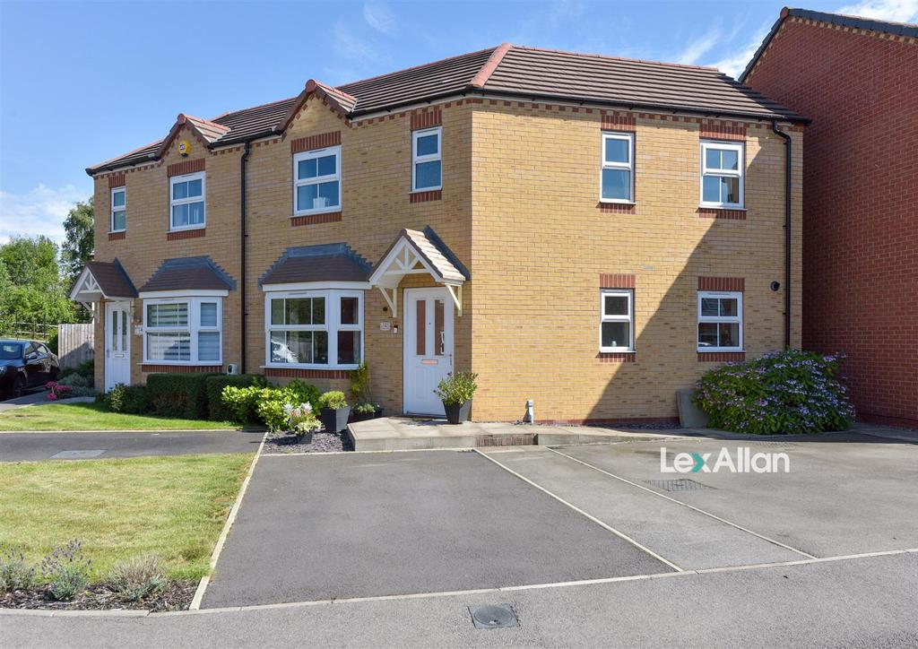 Whitworth Close, Brierley Hill 3 bed semidetached house £205,000