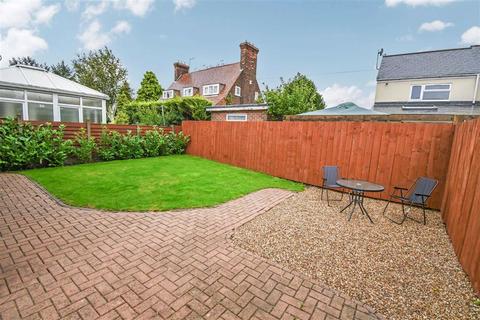 11 Chapel Close, Skidby, Cottingham, HU16 5TJ