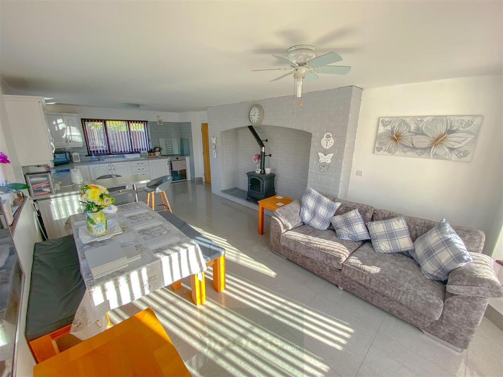 Kitchen/Dining/Family Room