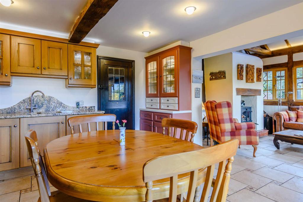 8441525-interior08-800.jpg