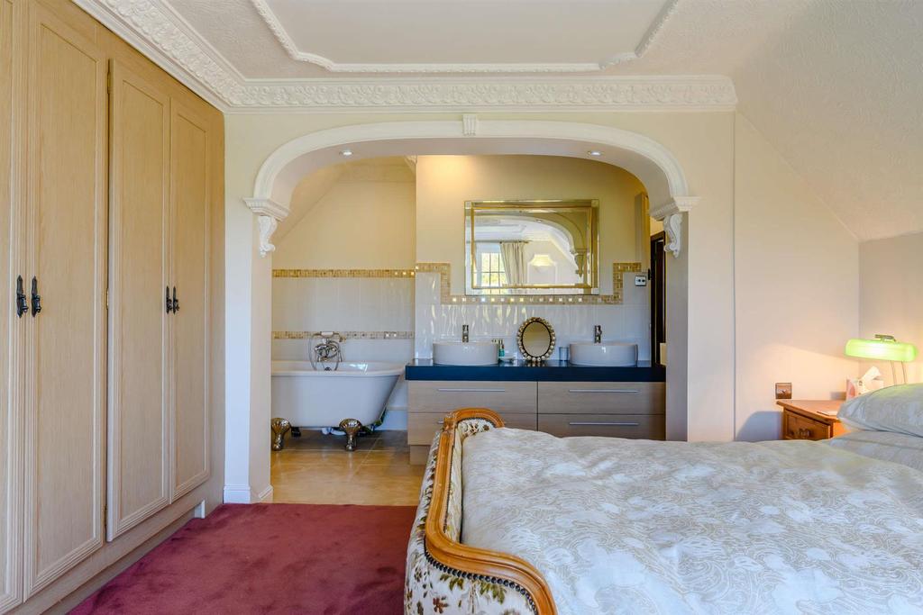 8441525-interior32-800.jpg