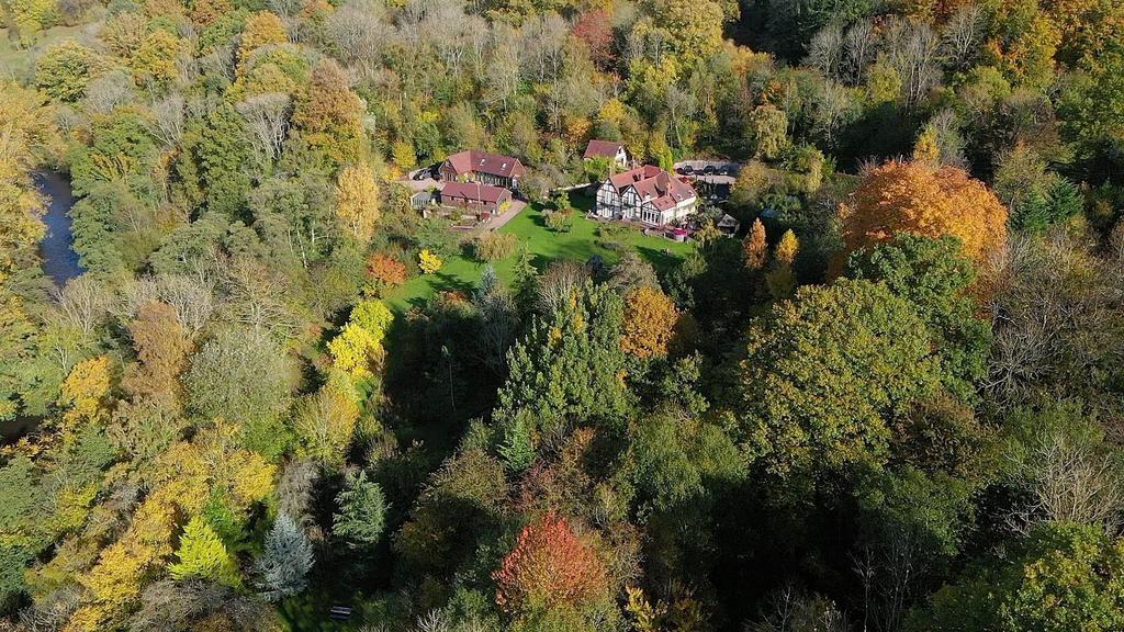Kingswood House IMG2.jpg