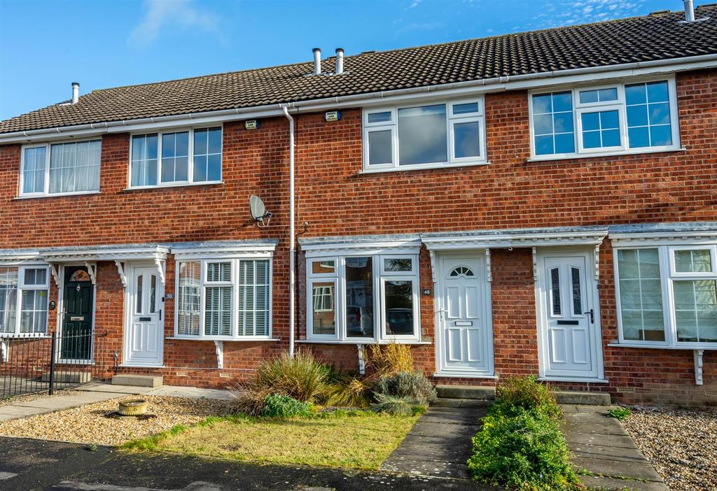48 Cayley Close, Rawcliffe, York... 2 bed townhouse £795 pcm (£183 pw)