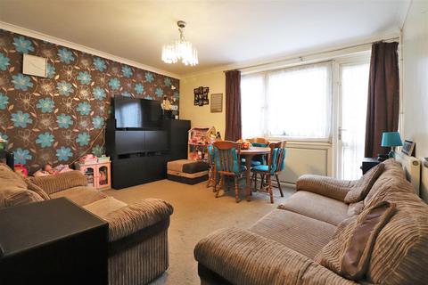 4 Bylands Close, London, SE2 9PQ