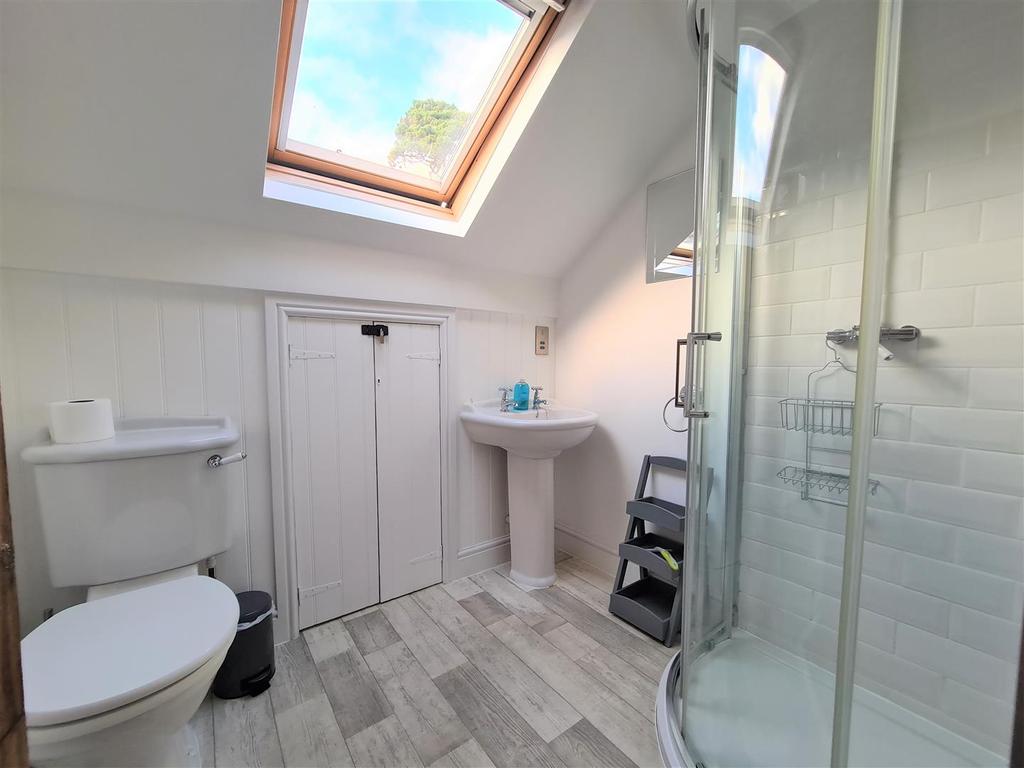 Ensuite.jpg