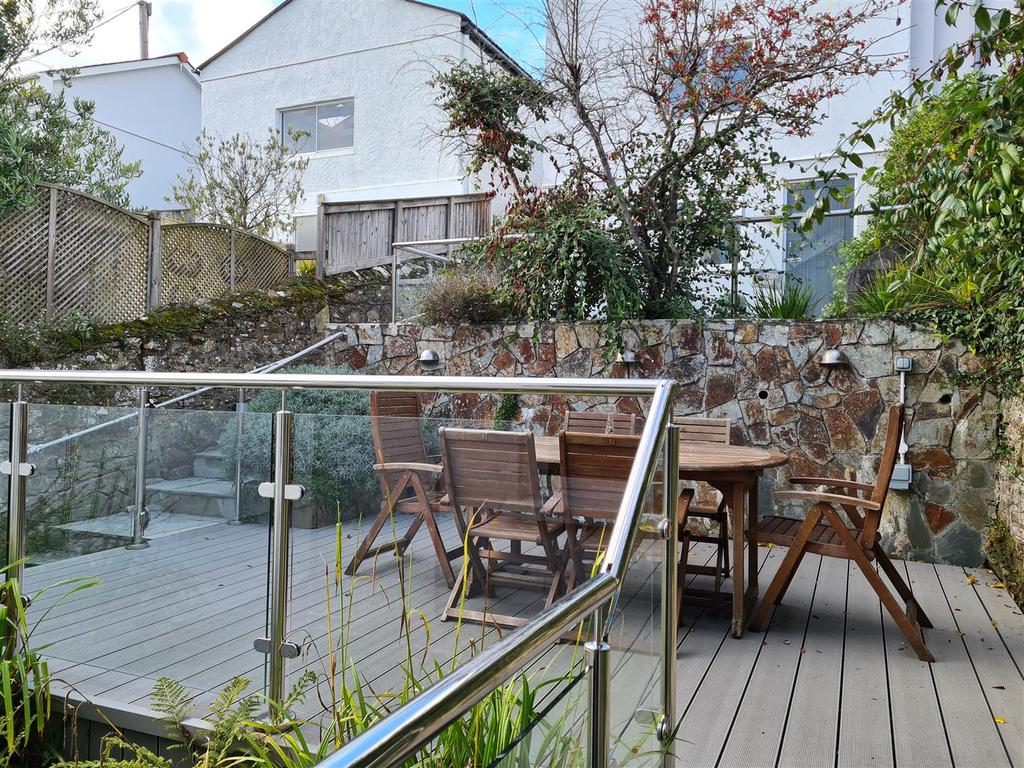 Patio (4).jpg