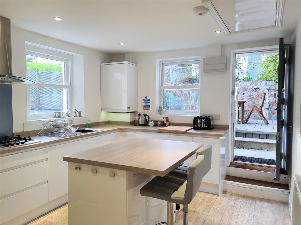 Kitchen.jpg