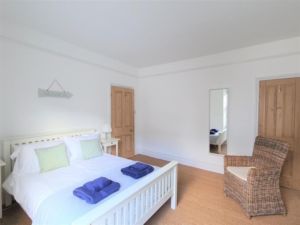 Principle bedroom.jpg