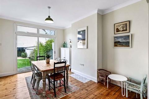 6 Westbury Road, London, SE20 7QL