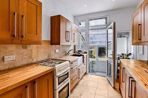 6 Westbury Road, London, SE20 7QL