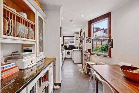 32 Clevedon Road, London, SE20 7QQ