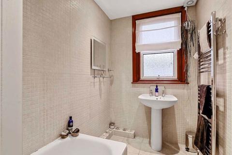 32 Clevedon Road, London, SE20 7QQ