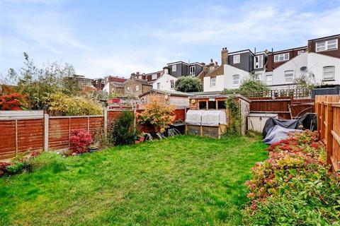 32 Clevedon Road, London, SE20 7QQ
