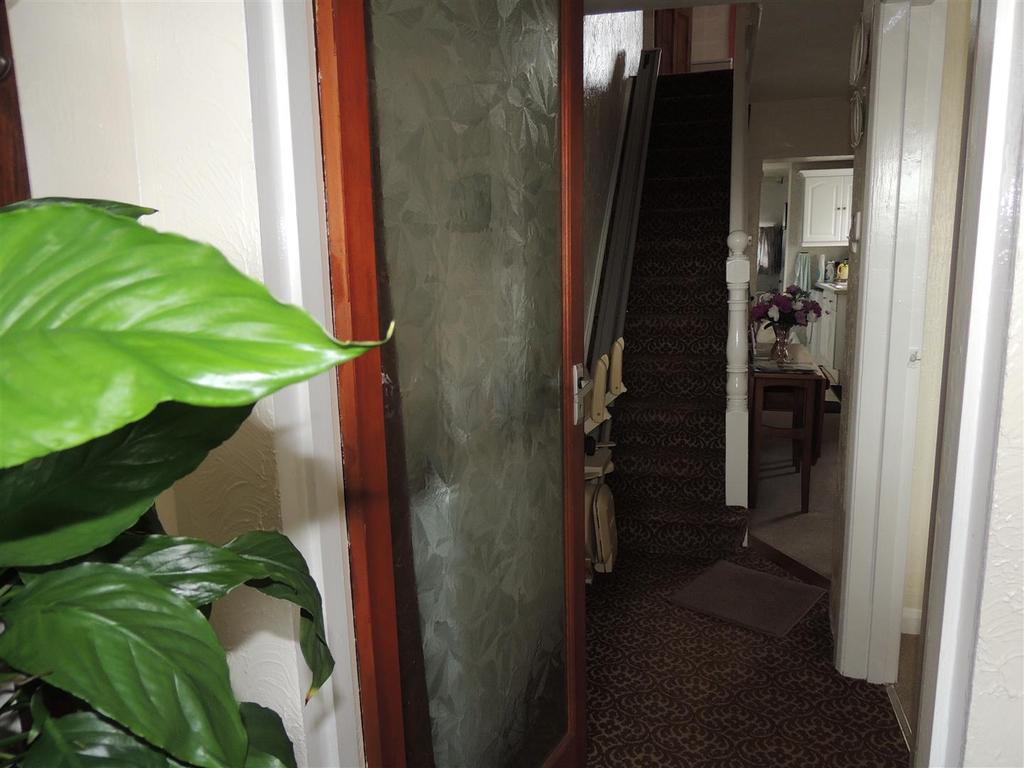 Entrance Porch: