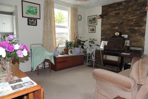 61 Phernyssick Road, St Austell, PL25 3TU
