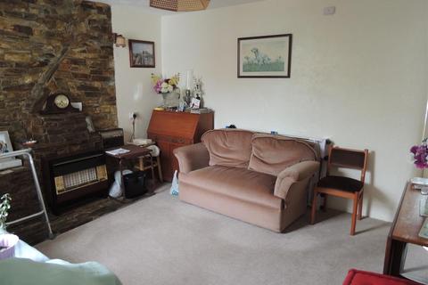 61 Phernyssick Road, St Austell, PL25 3TU