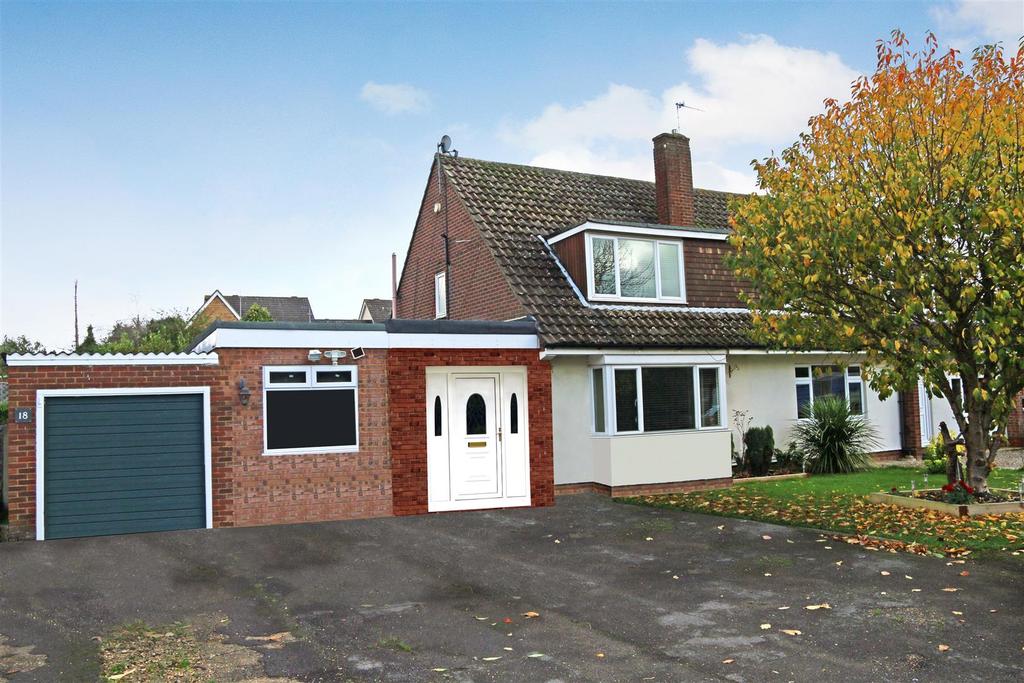 Cherry Tree Avenue, London Colney 3 bed semidetached house £525,000