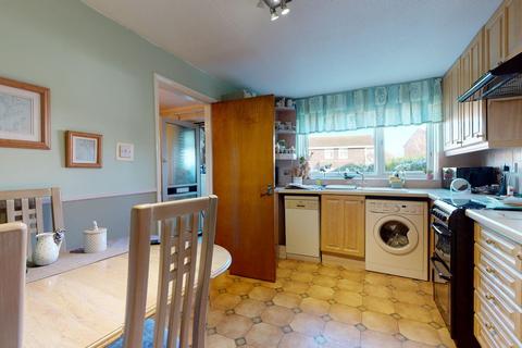 15 Farncombe Way, Whitfield, Dover, CT16 3NT