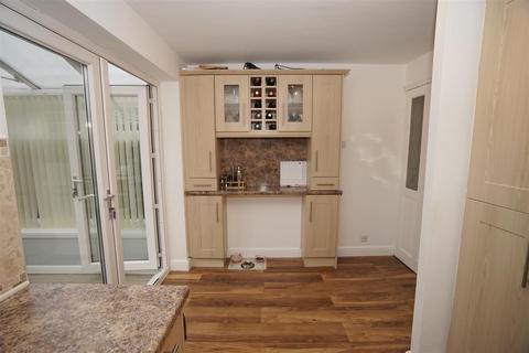 2 Greenwalk, Blackrod, Bolton, BL6 5TL
