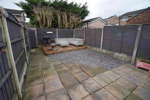 2 Greenwalk, Blackrod, Bolton, BL6 5TL