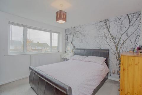 42 Ashridge Walk, Yaxley, Peterborough, PE7 3EU