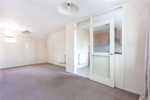 5 Lockhart Close, London, N7 8ST