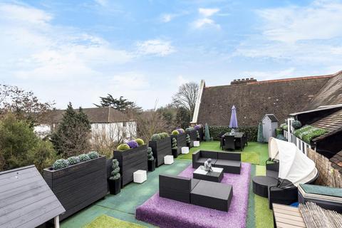 Flat 5, The Old House, 36 Southend Road, Beckenham, BR3 5AA