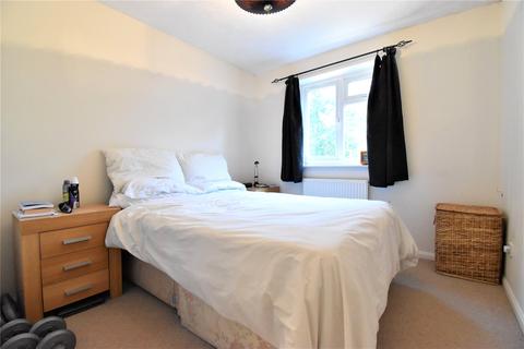 37 Boltons Lane, Binfield, Bracknell, RG42 4UA