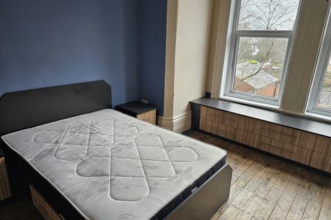 2 bedroom flat to rent, Clarendon Road, University, Leeds LS2 9NZ