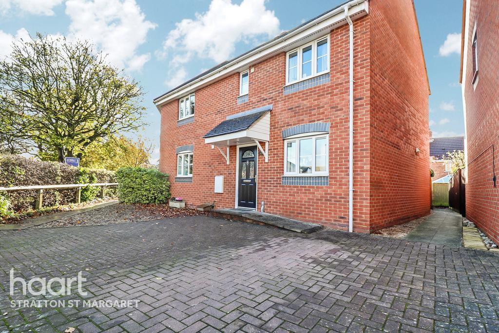 Winton Road, Swindon 3 bed semidetached house £250,000