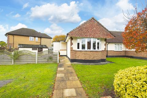 69 Dukes Avenue, Theydon Bois, Epping, CM16 7HQ