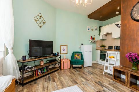 282/6 Easter Road, Edinburgh, EH6 8JU
