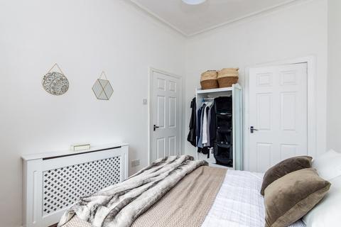 282/6 Easter Road, Edinburgh, EH6 8JU