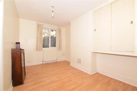 29 East Cliff, Folkestone, CT19 6BU