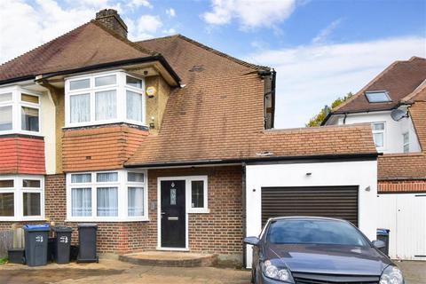 71 Bennetts Way, Croydon, CR0 8AF