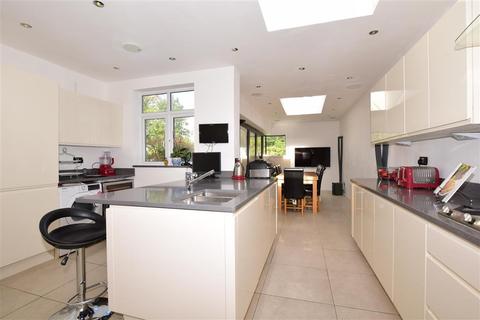 71 Bennetts Way, Croydon, CR0 8AF