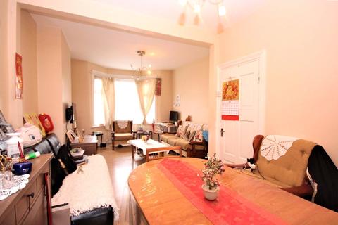 45 Boundary Road, London, E17 8NQ