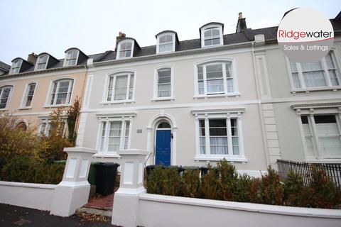 Studio to rent, Kents Road, Torquay