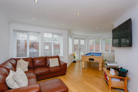 98 Benview, Bannockburn, Stirling, FK7 0HJ