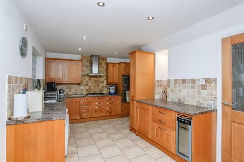 98 Benview, Bannockburn, Stirling, FK7 0HJ