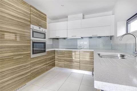 2 bedroom flat to rent, Mercier Road, London