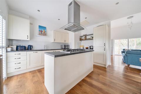 5 bedroom detached house for sale, Endeavour Avenue, Exeter