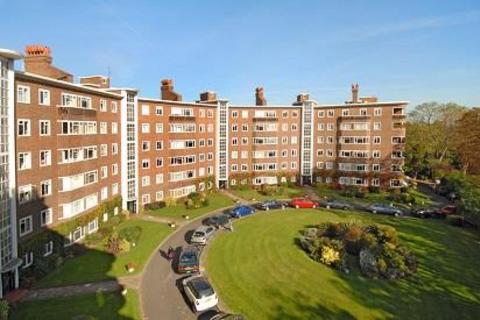 2 bedroom apartment to rent, Queens Court,  Richmond Hill,  TW10