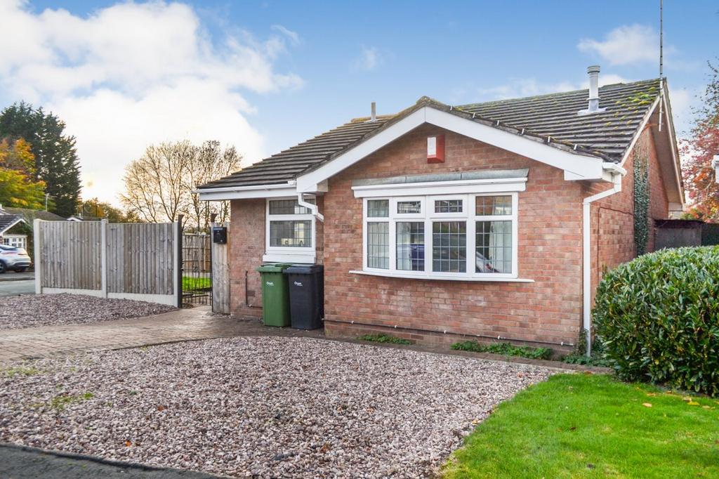 Wyke Way, Shifnal 2 bed bungalow £850 pcm (£196 pw)