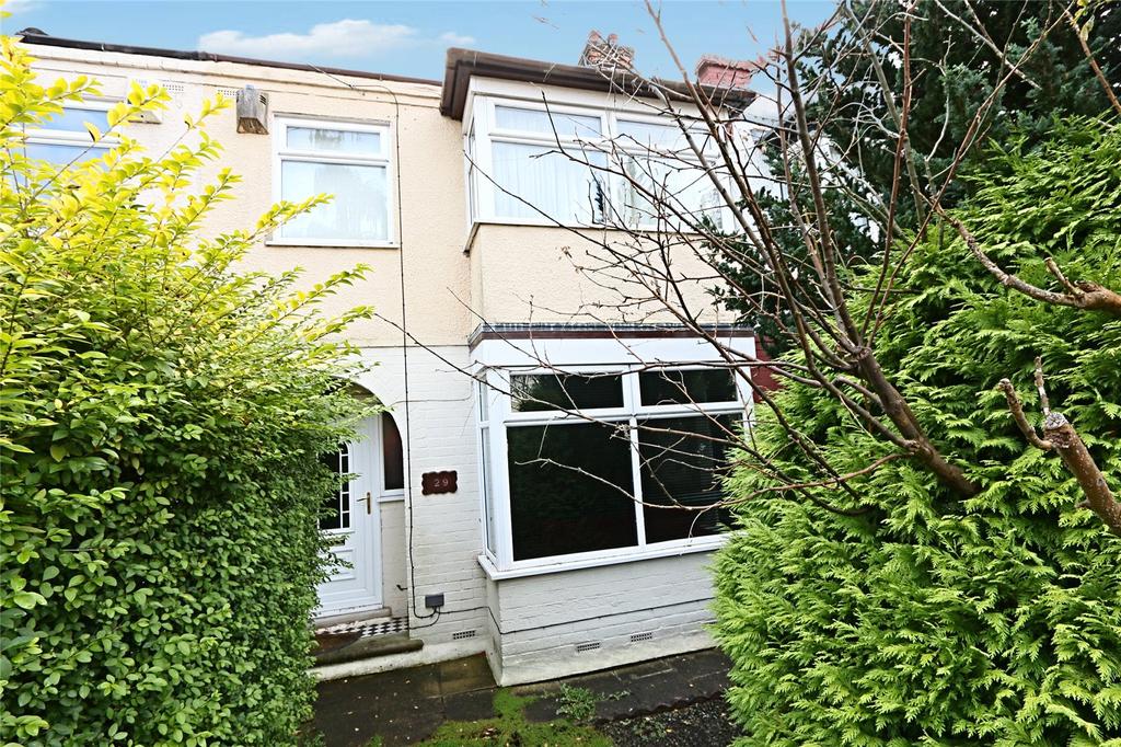 Barrington Avenue, Hull, HU5 3 bed terraced house £120,000