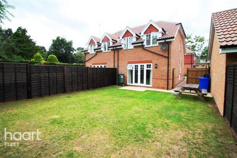 3 bedroom semi-detached house to rent, St Johns Road, Hampshire