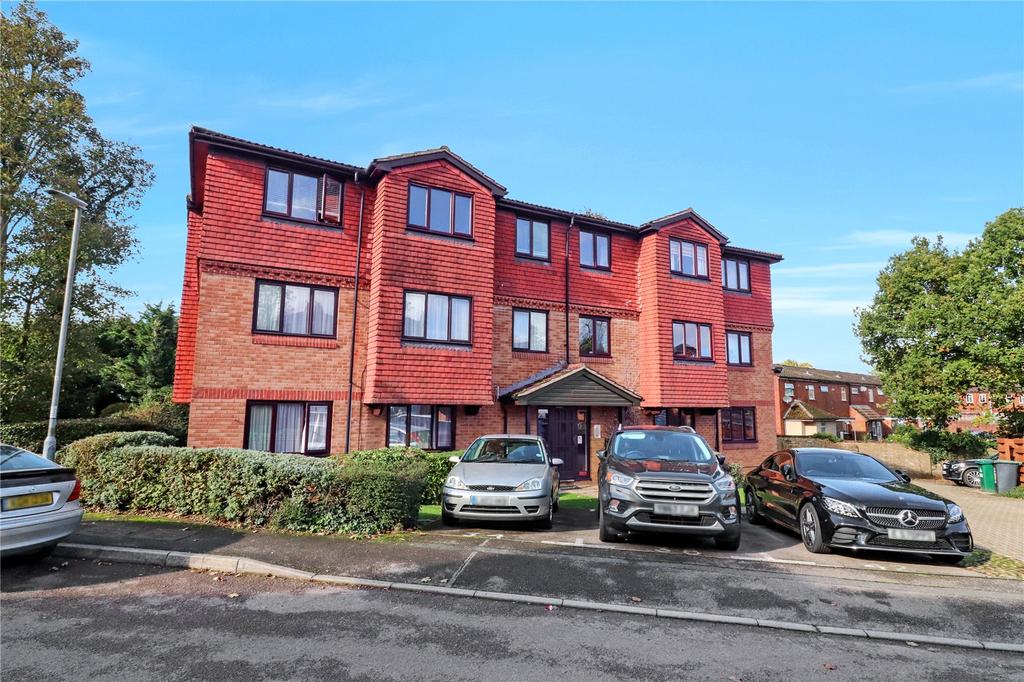 Tylersfield, Abbots Langley, Hertfordshire, WD5 1 bed flat £215,000